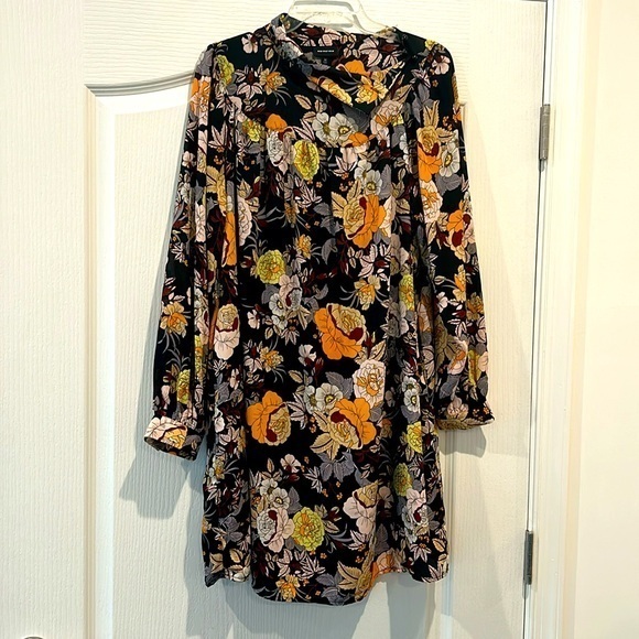 WHO WHAT WEAR MEDIUM womens assymetrical floral mini tunic dress! great for fall - Picture 1 of 3